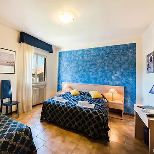 ** Hotel Albergo Centrale Italie
