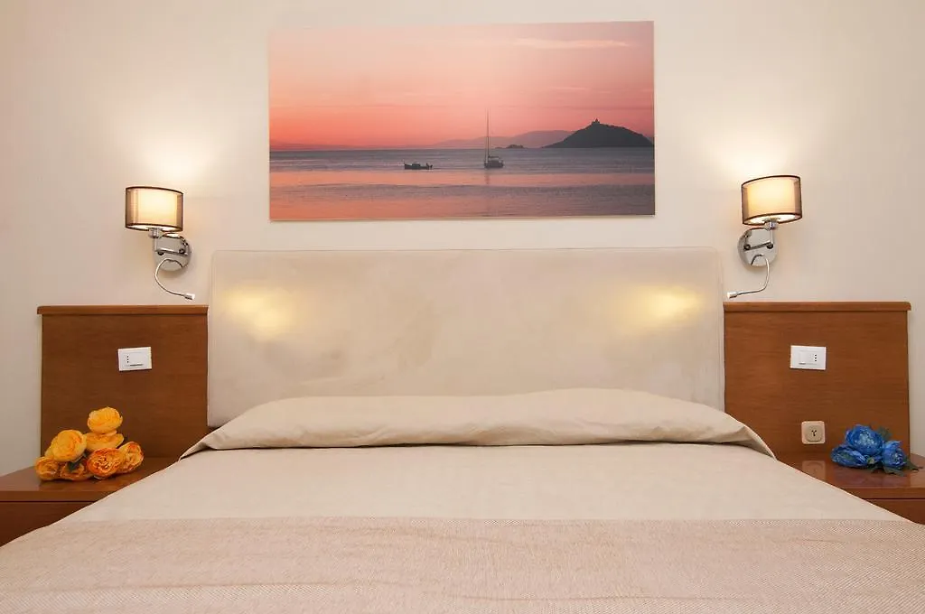 Hotel Marelba Cavo
