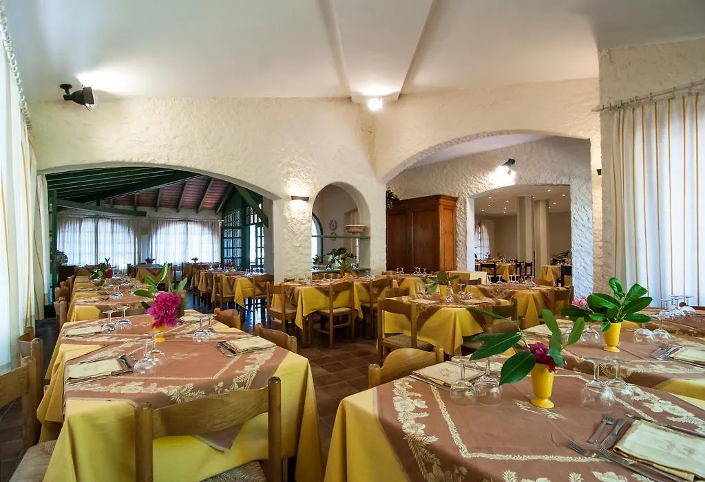 Hotel Marelba Cavo