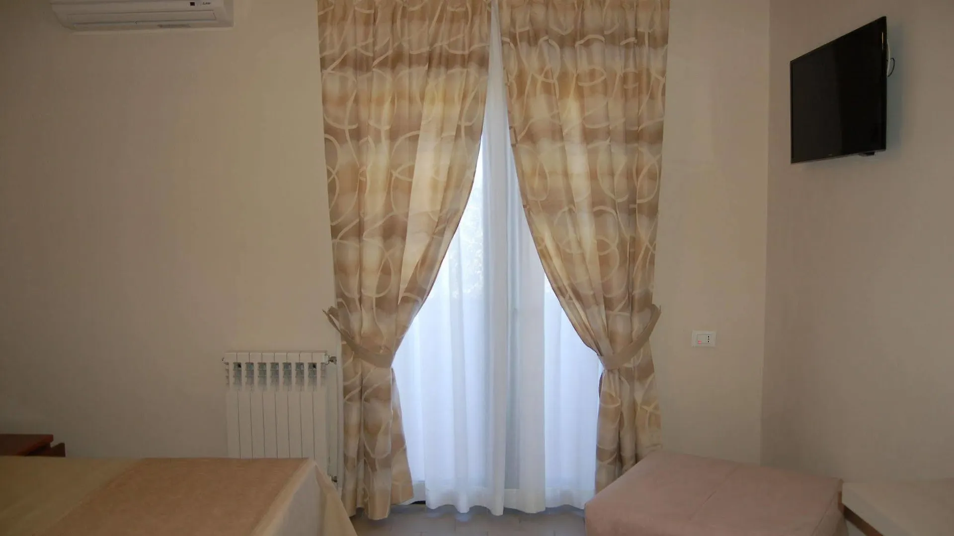Hotel Marelba Cavo