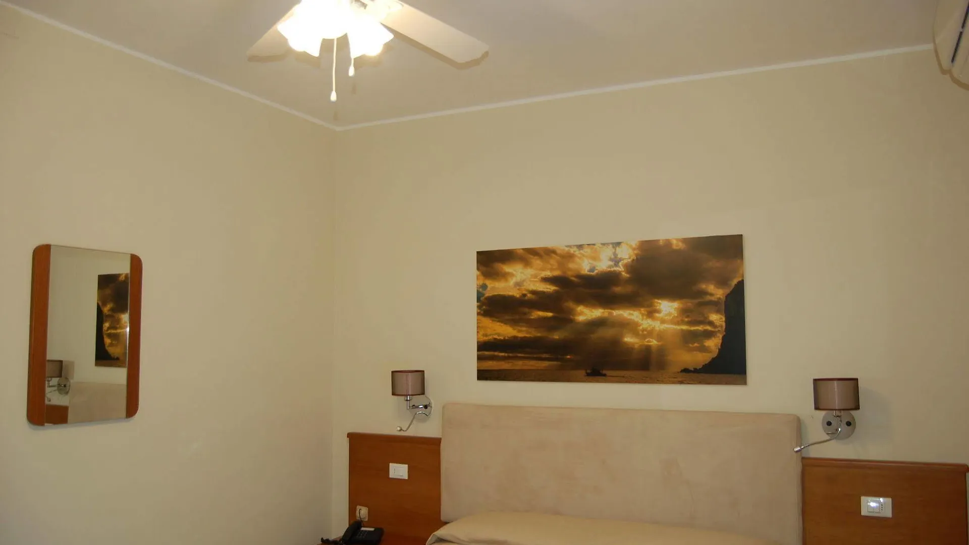 Hotel Marelba Cavo